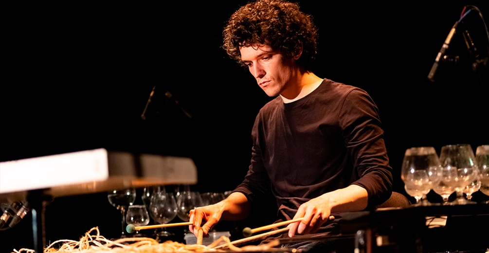 Le percussionniste Rémi Schwarz des Percussions de Strasbourg  © Ircam - Centre Pompidou, photo : Philippe Barbosa